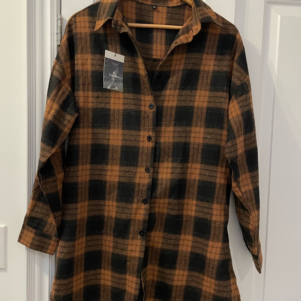 NWT Evermore Style Women's Plaid Button-Down Shirt in Black and Brown/Orange